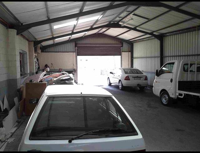 1,800M² FACTORY FOR SALE IN ELSIES RIVER INDUSTRIAL